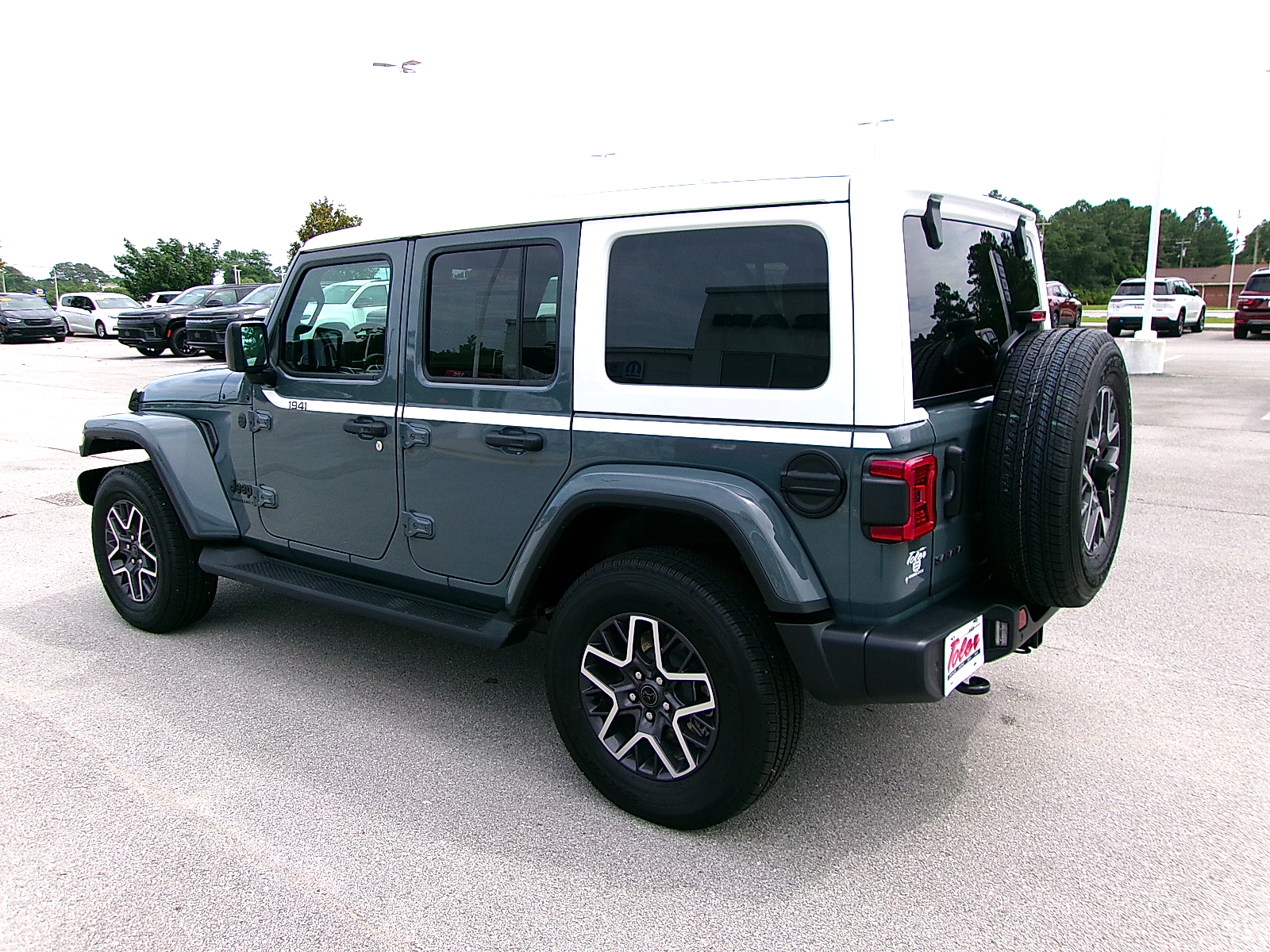 New 2026 Jeep Wrangler 4-DOOR SAHARA Sport Utility