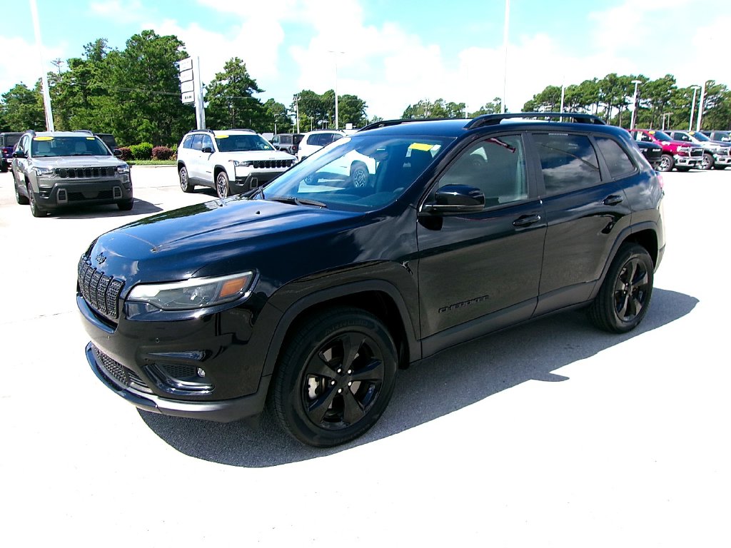 2023 Jeep Cherokee SUV 