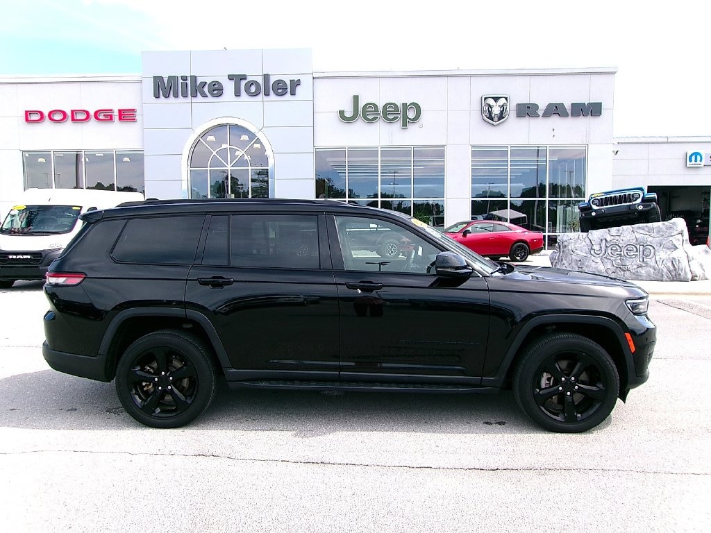 Used 2023 Jeep Grand Cherokee L Altitude SUV