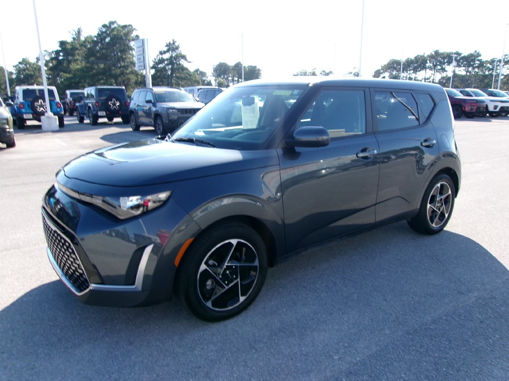 Used 2025 Kia Soul EX Hatchback