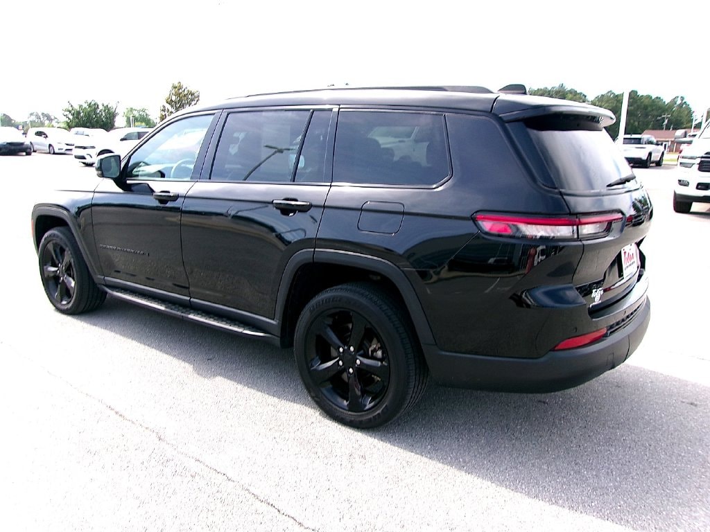 Used 2023 Jeep Grand Cherokee L Altitude SUV