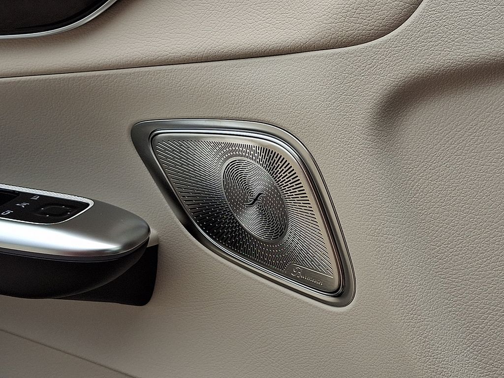 2026 Mercedes-Benz GLC Base - Photo 24