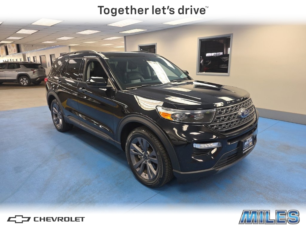 2022 Ford Explorer XLT SUV