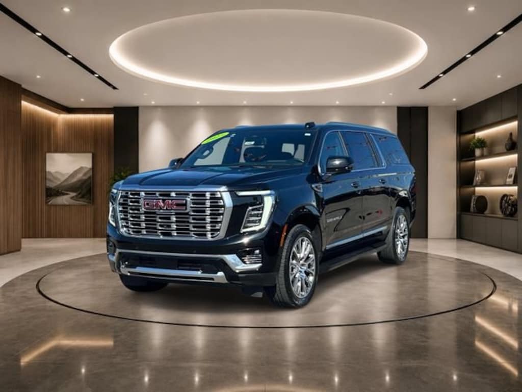 Used 2025 GMC Yukon XL Denali SUV