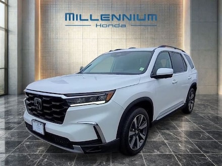 2023 Honda Pilot Elite SUV