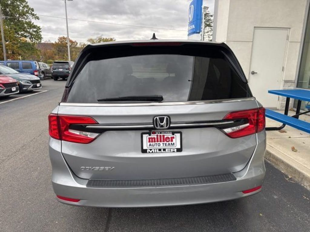 Used 2024 Honda Odyssey EX-L Minivan/Van