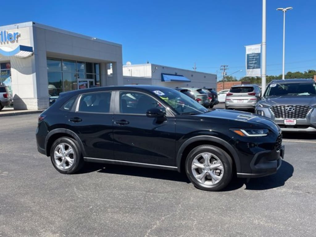 Used 2024 Honda HR-V LX SUV