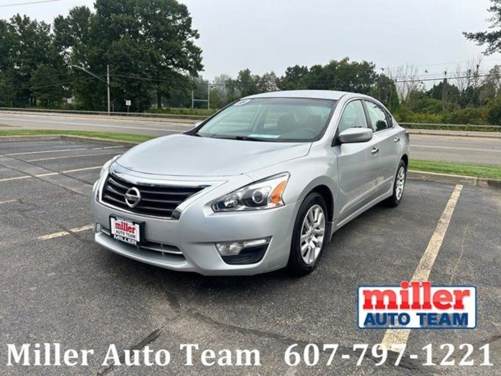 Used 2015 Nissan Altima 2.5 S Sedan