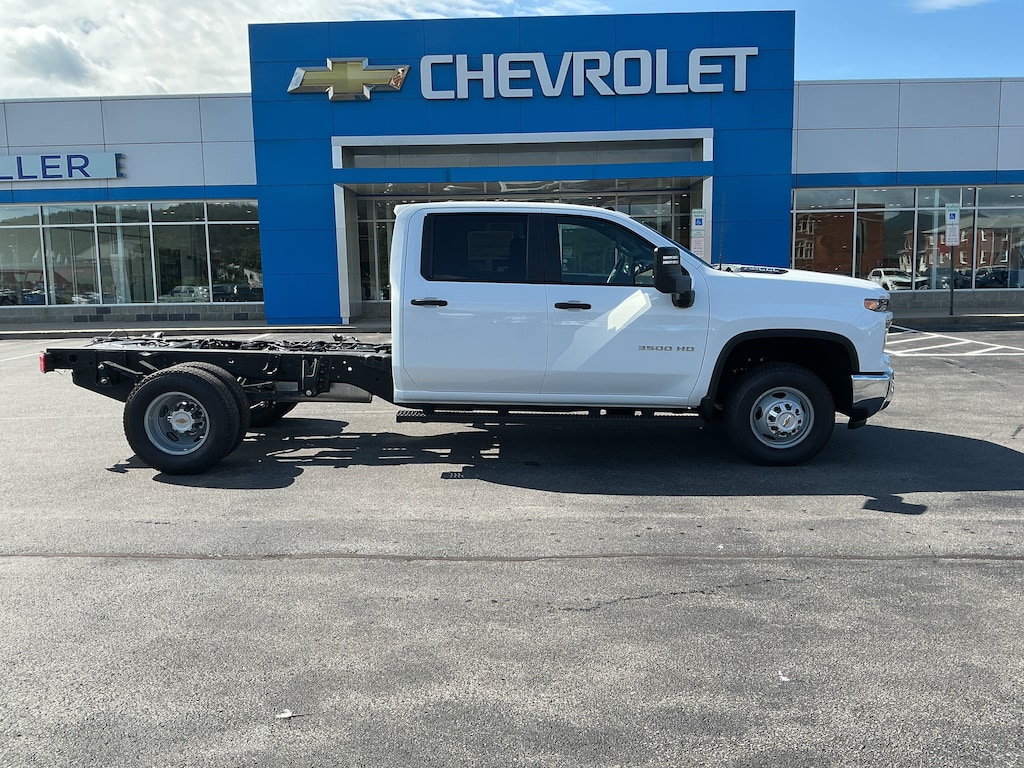 New 2026 Chevrolet Silverado 3500 HD Chassis Cab Work Truck Truck