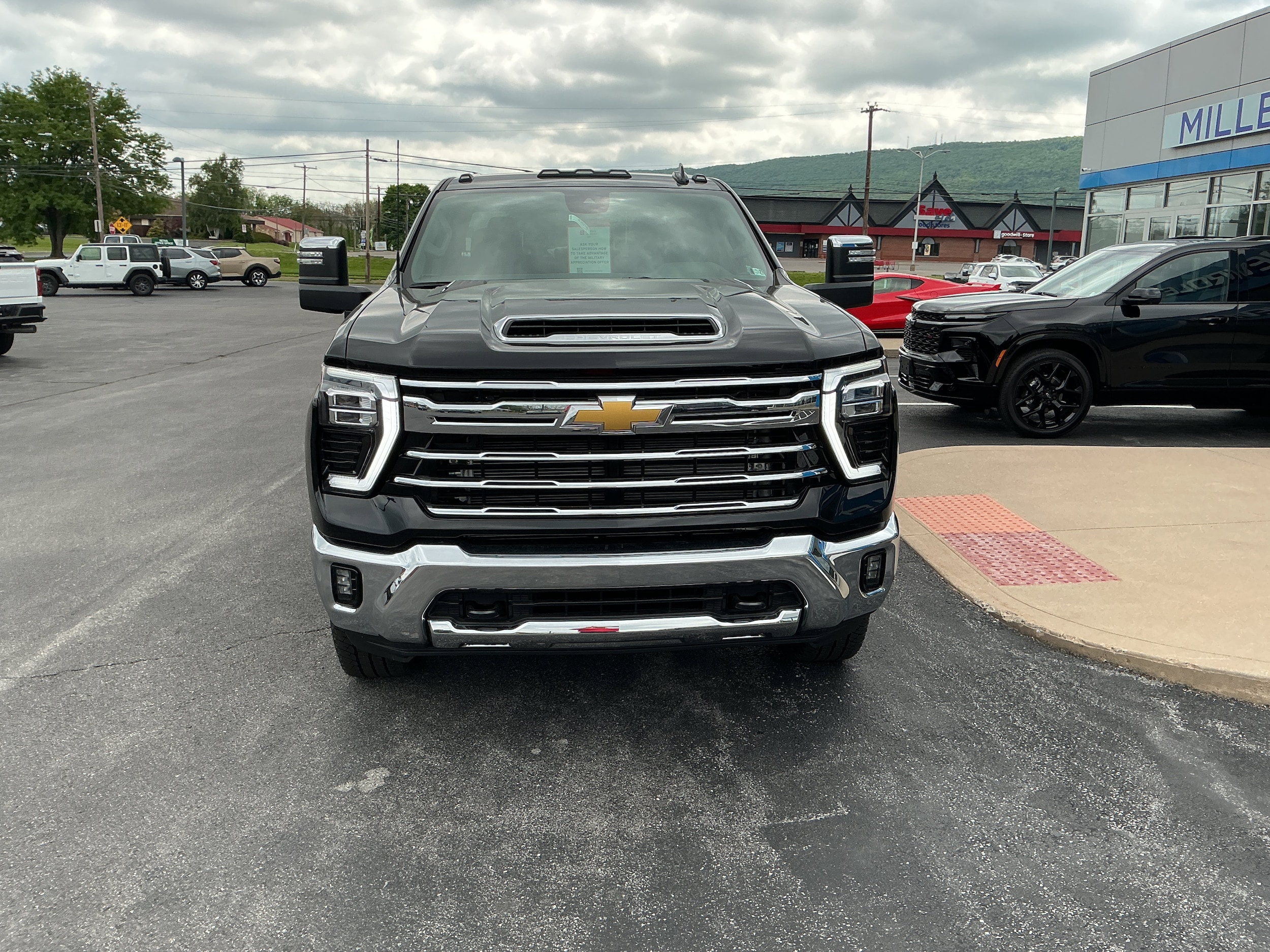 2026 Chevrolet Silverado 3500HD LTZ - Photo 3