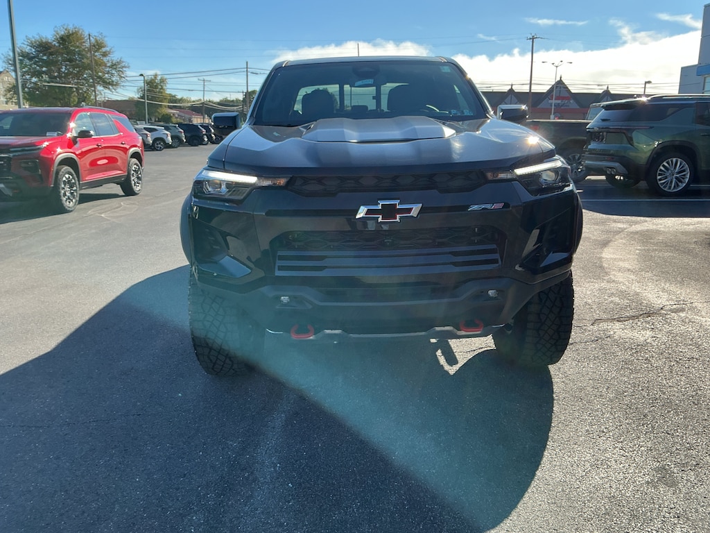 New 2026 Chevrolet Colorado ZR2 Truck