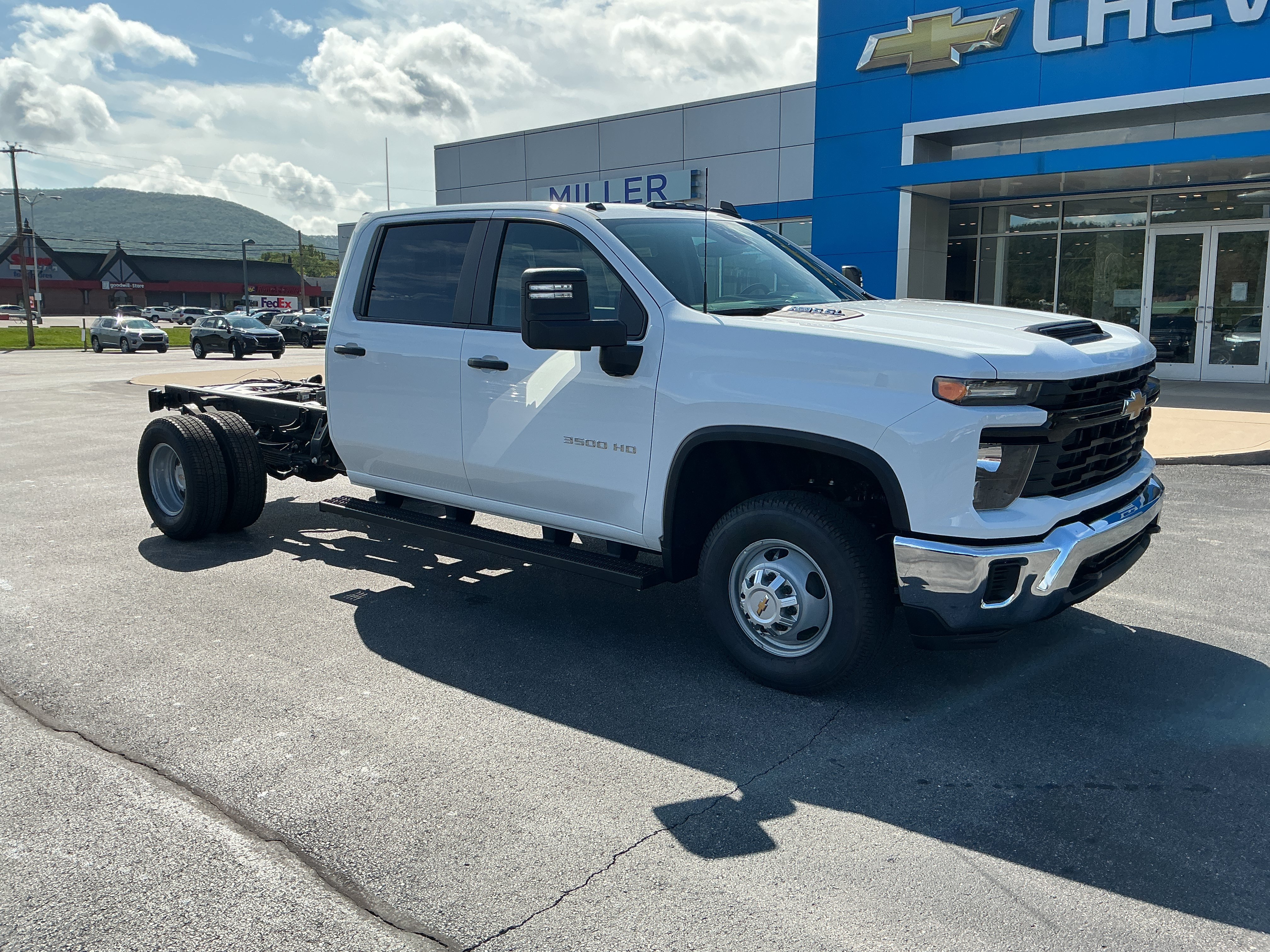 New 2026 Chevrolet Silverado 3500 HD Chassis Cab Work Truck Truck