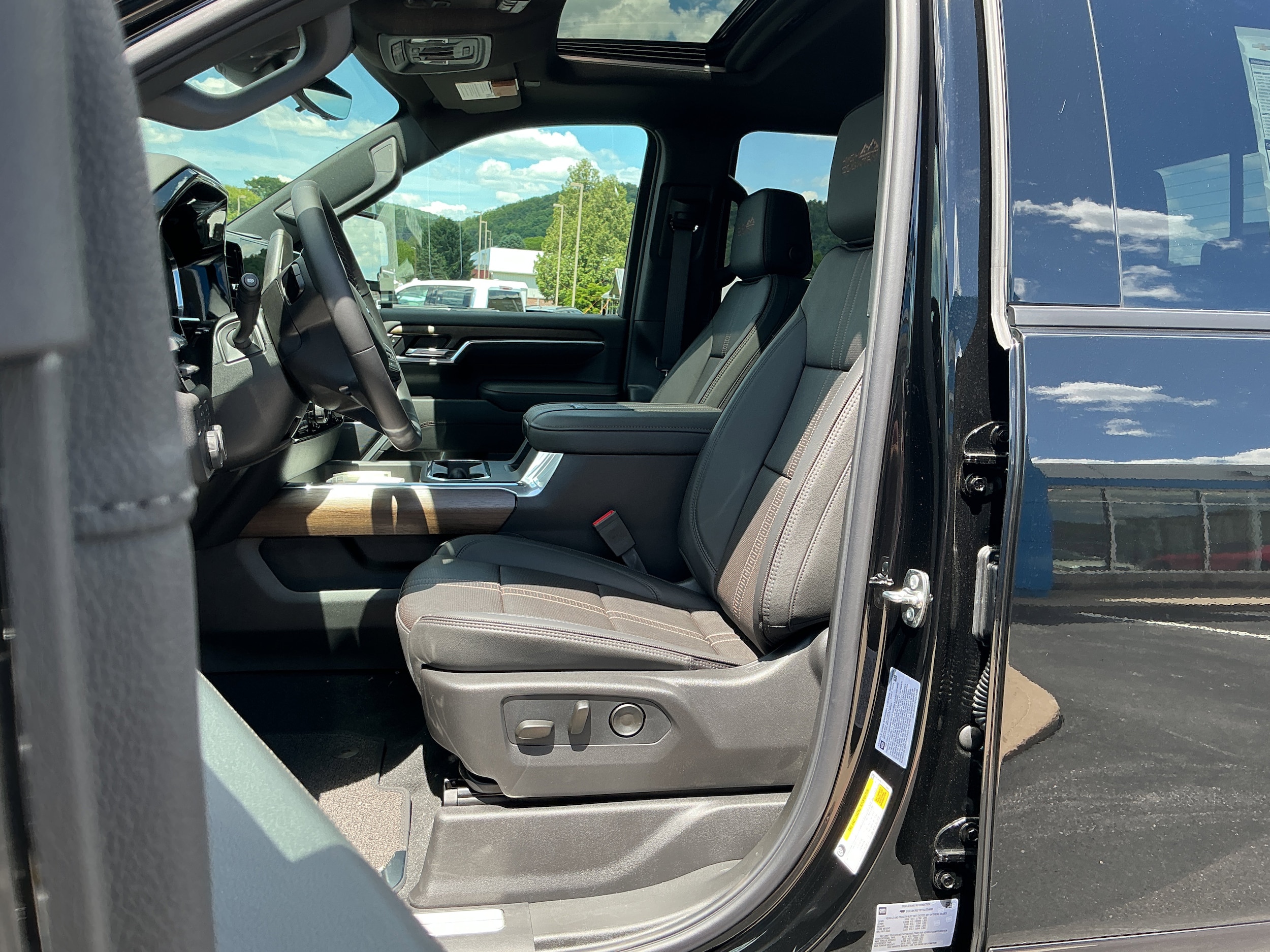 2026 Chevrolet Silverado 2500 HD High Country - Photo 10