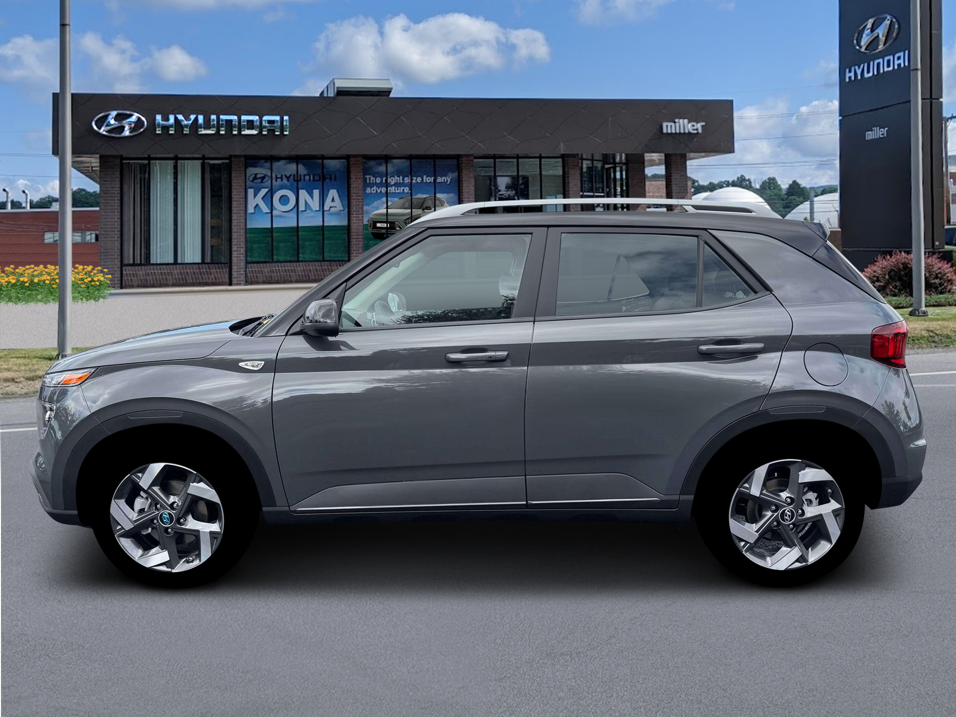 New 2026 Hyundai Venue SEL w/Two-Tone Roof SUV