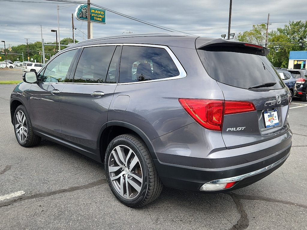 Used 2016 Honda Pilot Touring Sport Utility
