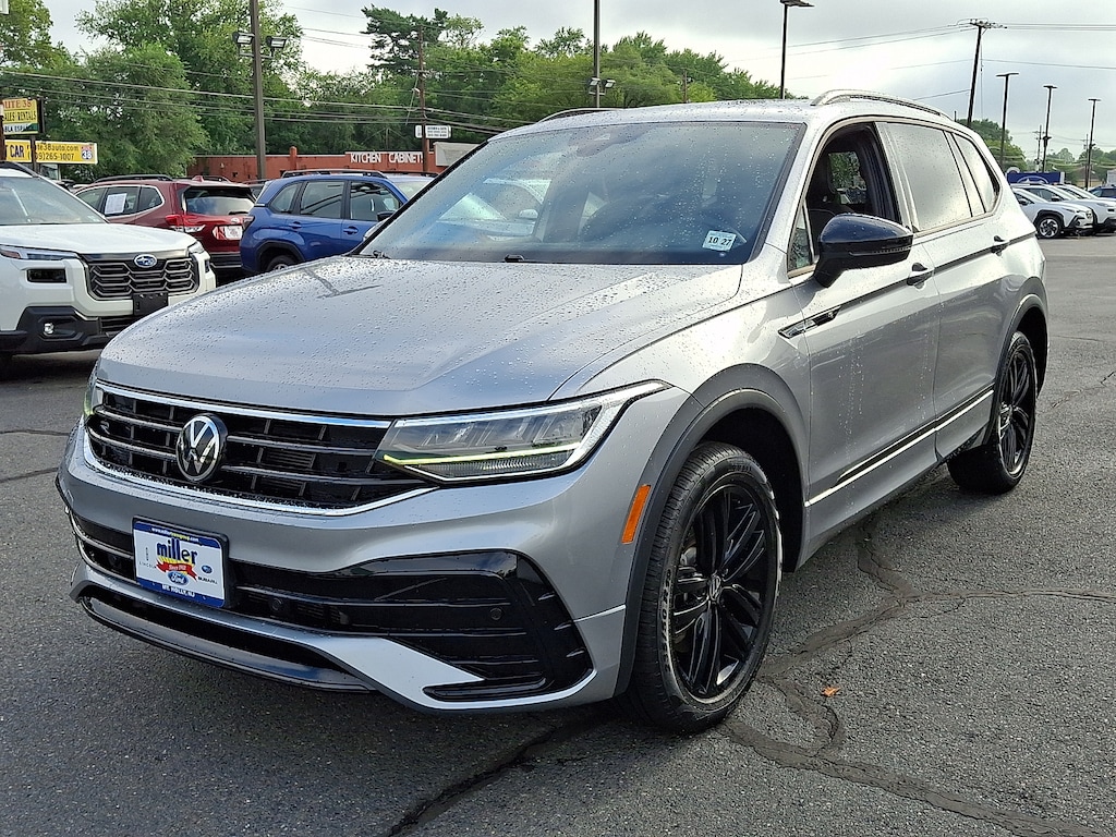 Certified 2022 Volkswagen Tiguan 2.0T SE R-Line Black Sport Utility