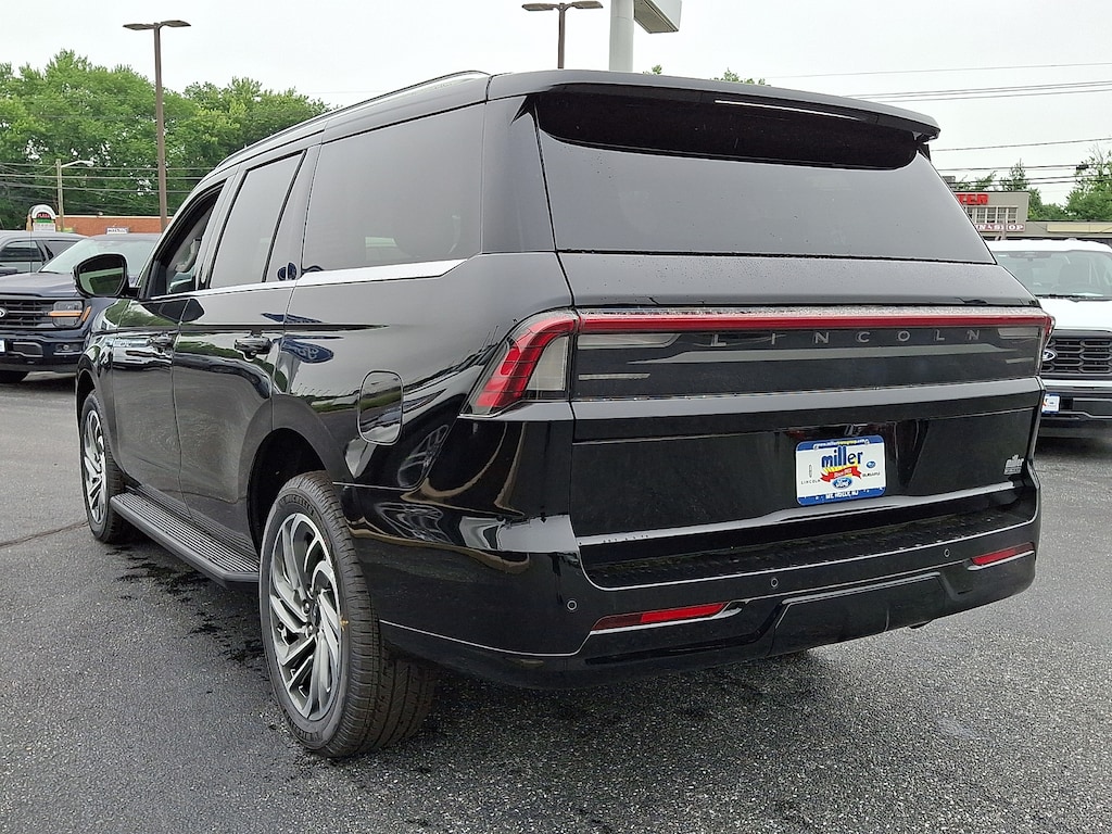 New 2026 Lincoln Navigator Premiere Sport Utility