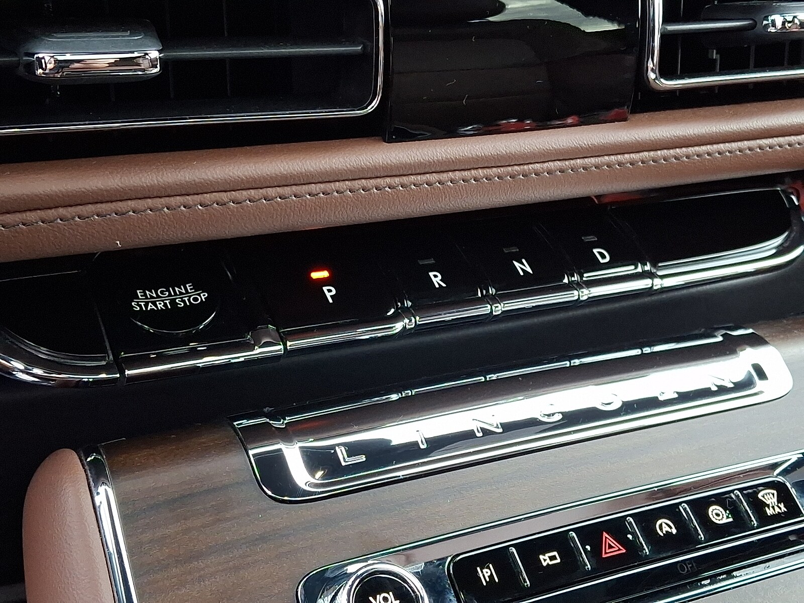 2025 Lincoln Aviator Reserve - Photo 17