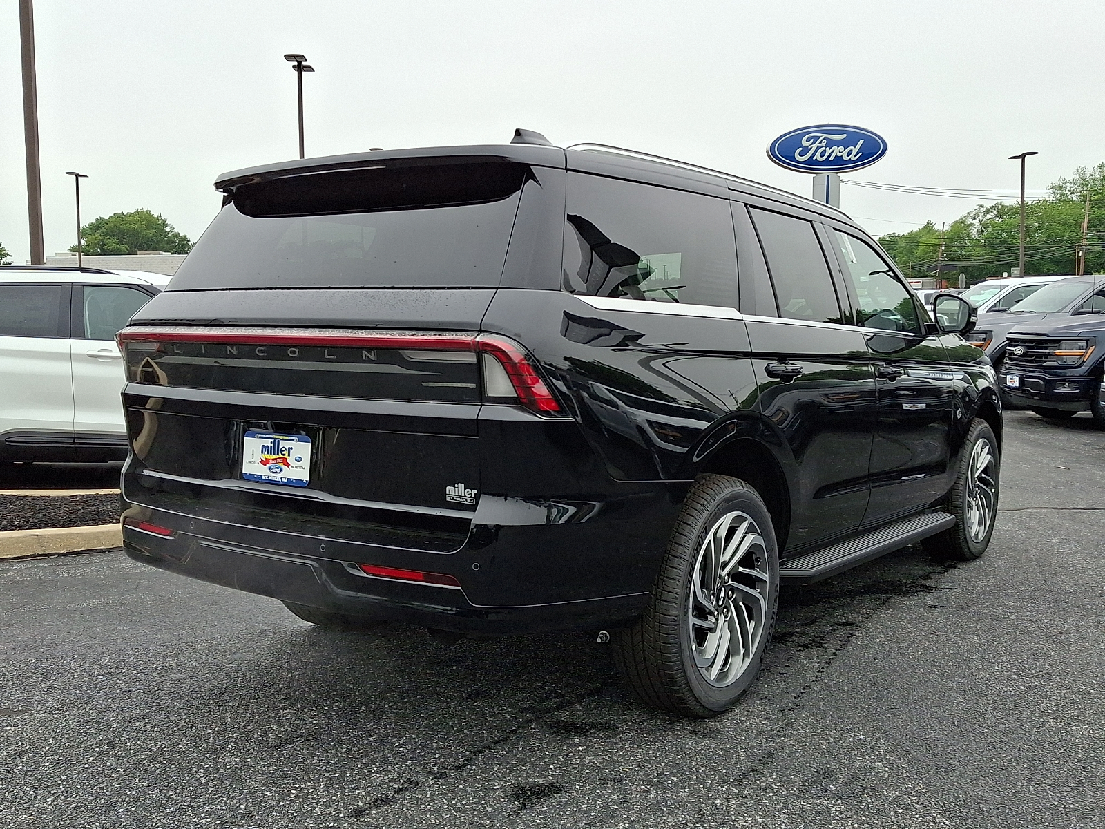 New 2026 Lincoln Navigator Premiere Sport Utility