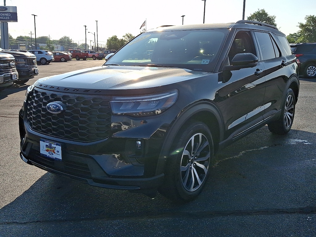 Certified 2025 Ford Explorer ST-Line Sport Utility