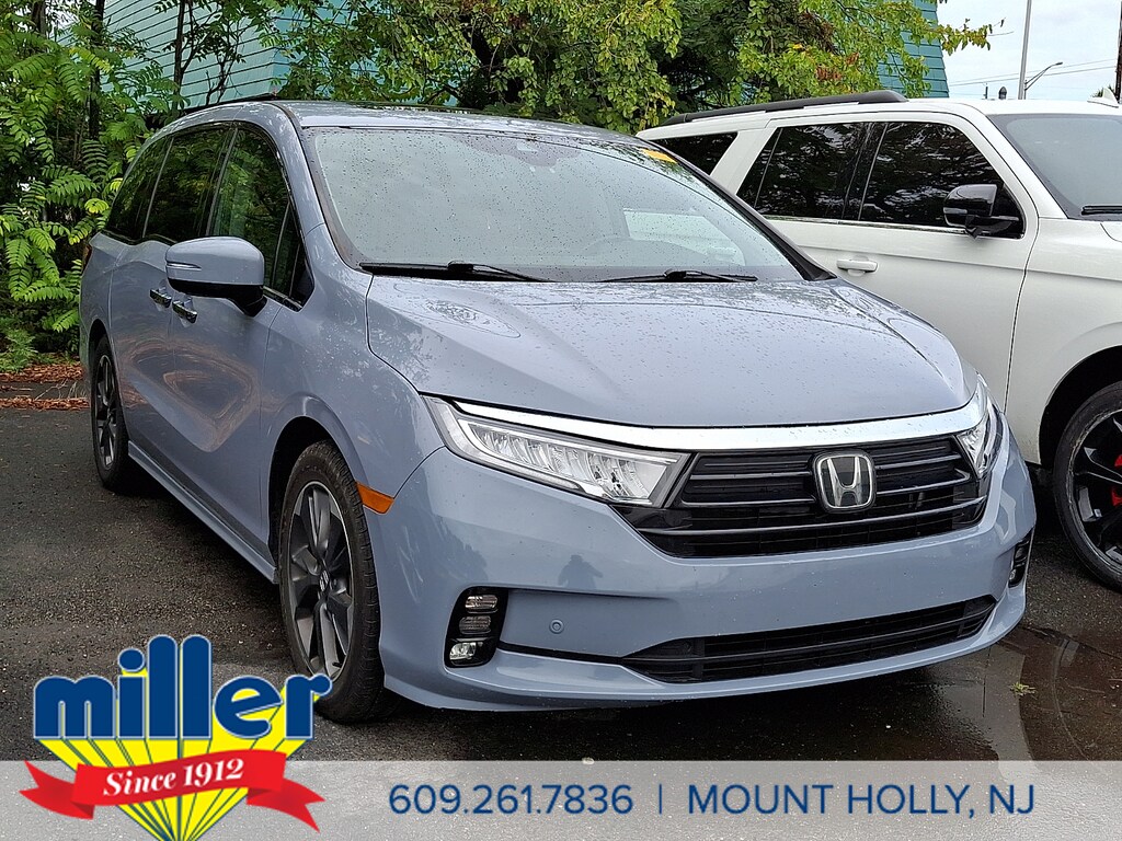 Certified 2023 Honda Odyssey Elite Passenger Van