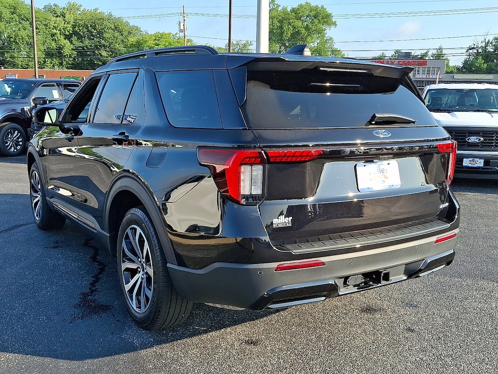 Certified 2025 Ford Explorer ST-Line Sport Utility