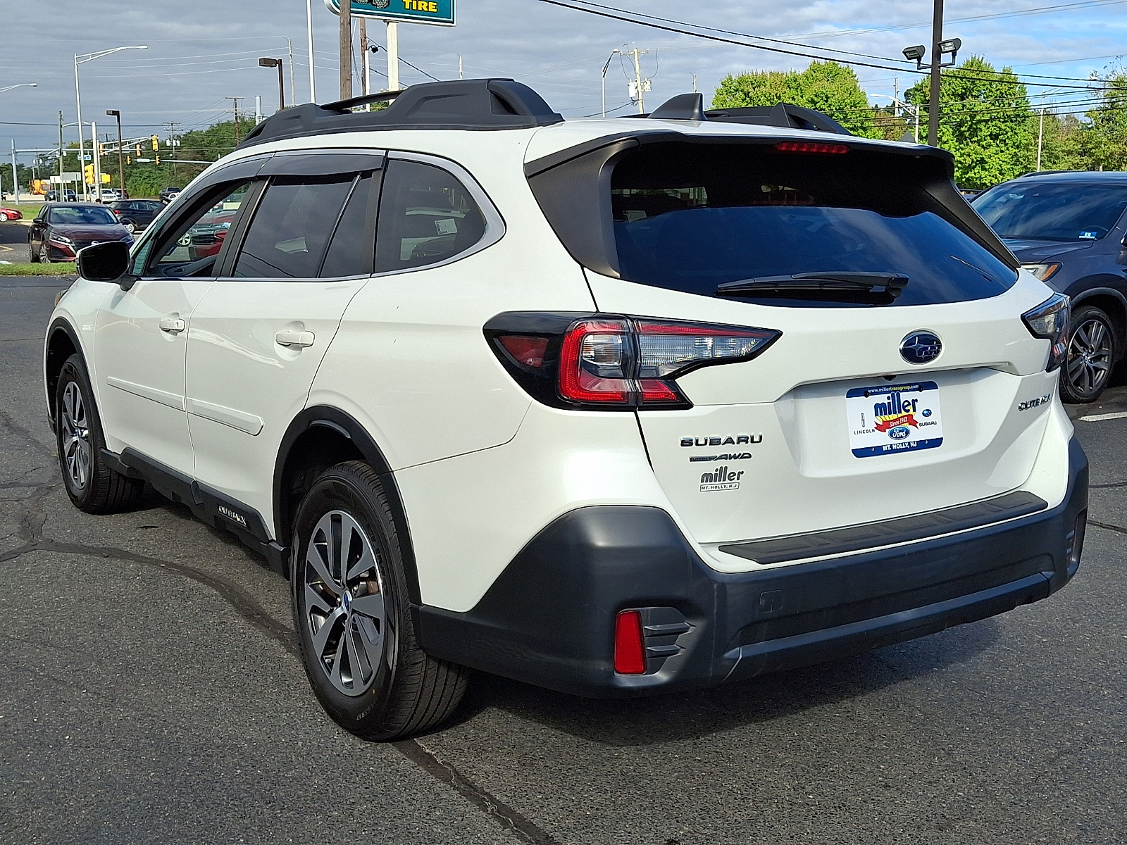 Used 2021 Subaru Outback Premium Sport Utility