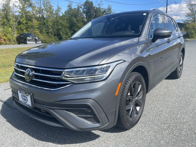  Volkswagen Tiguan SE