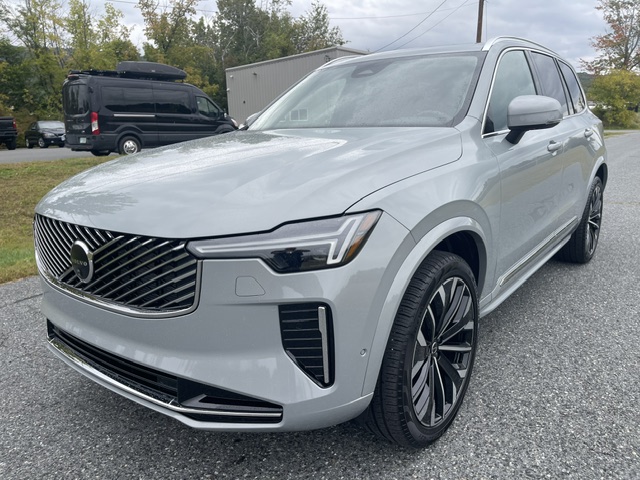  Volvo XC90 Plus