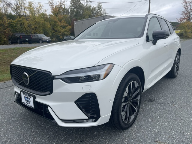  Volvo XC60 Plus