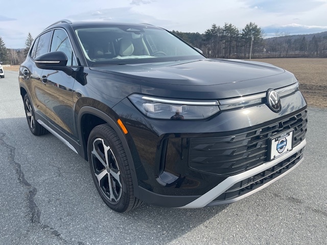 2025 Volkswagen Tiguan SE - Photo 4