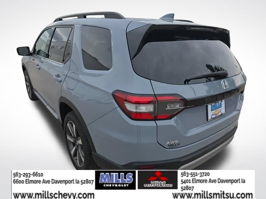 Used 2025 Honda Pilot Elite SUV