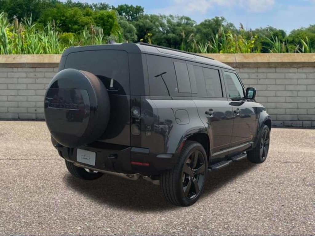 New 2026 Land Rover Defender 110 X-Dynamic SE SUV