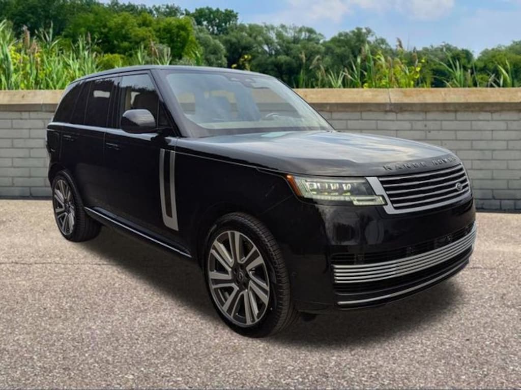 New 2025 Land Rover Range Rover SV SUV