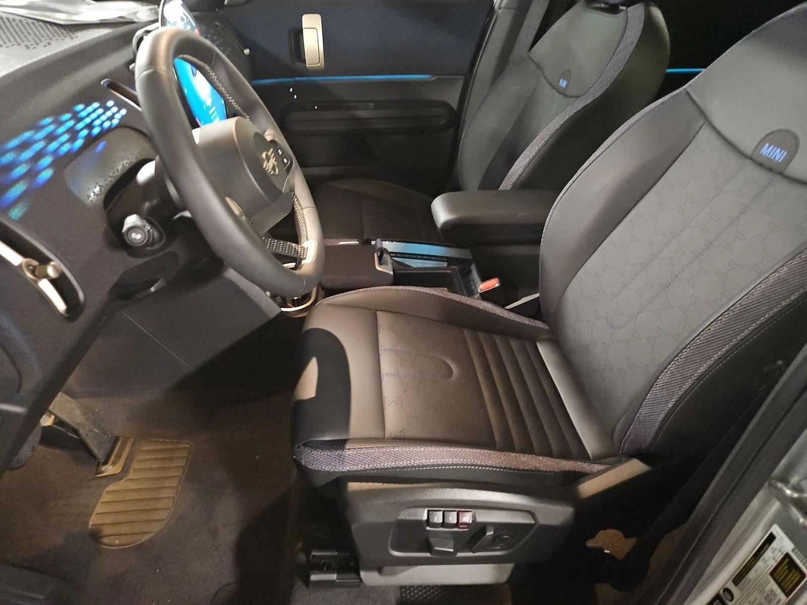 2026 MINI Countryman S - Photo 16