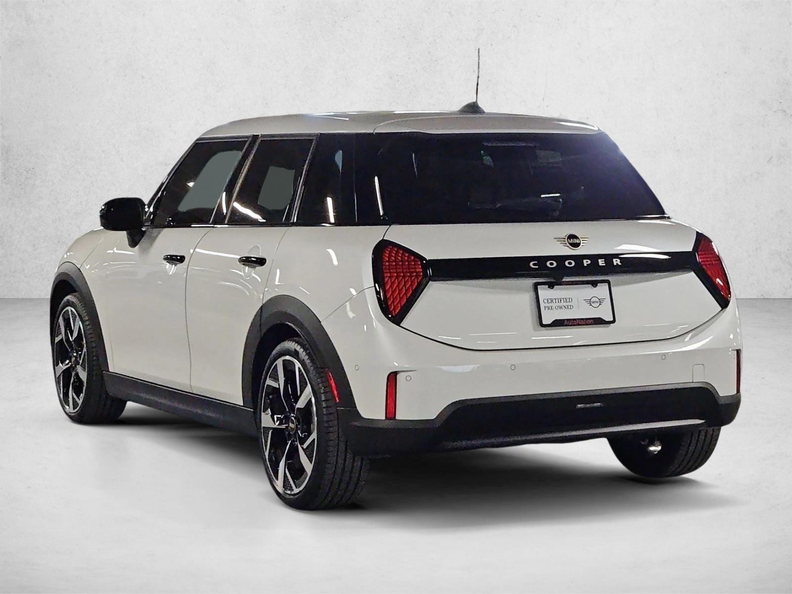2026 MINI Hardtop 4 Door - Photo 8