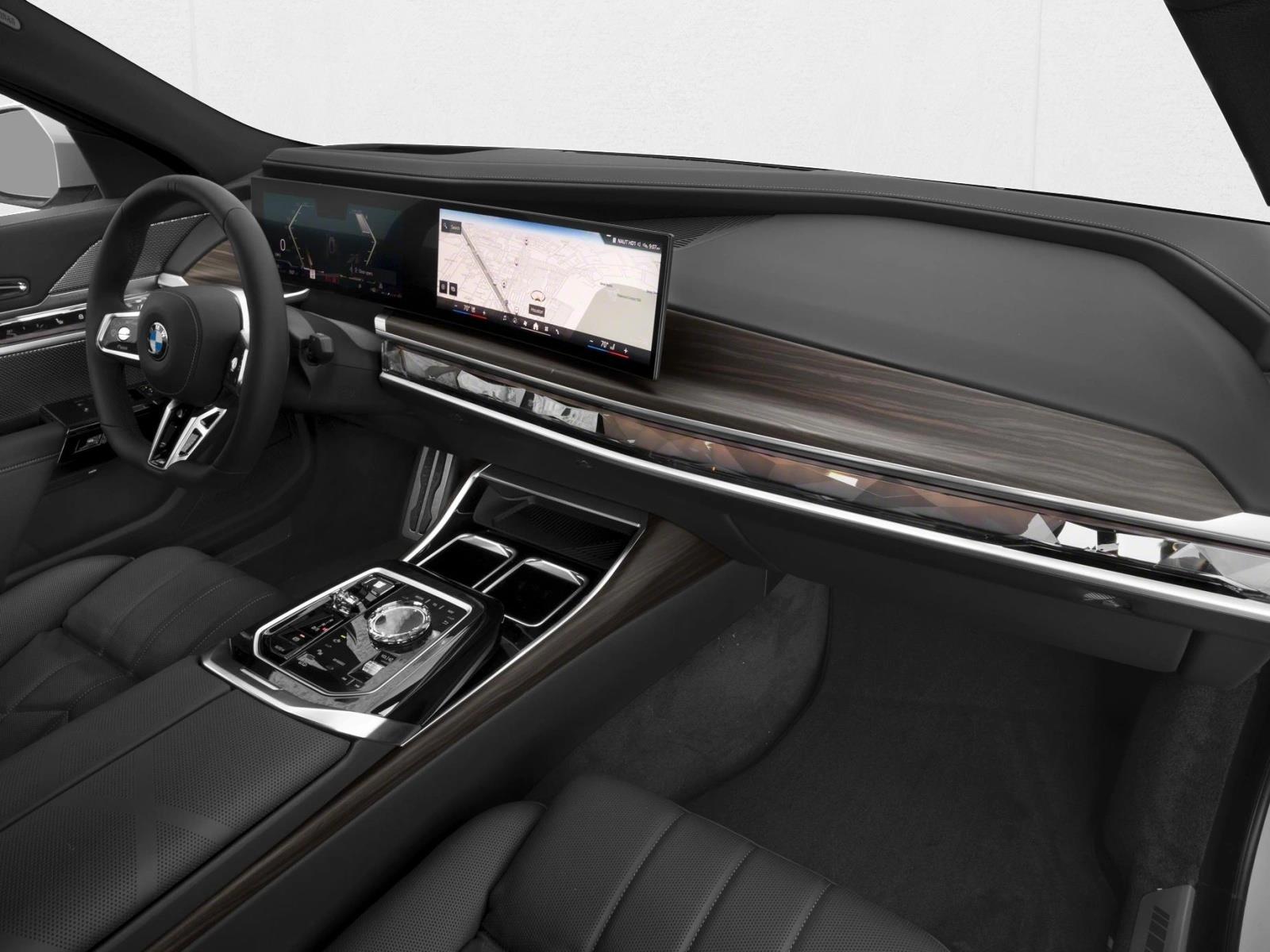 2026 BMW 7 Series 760i - Photo 11