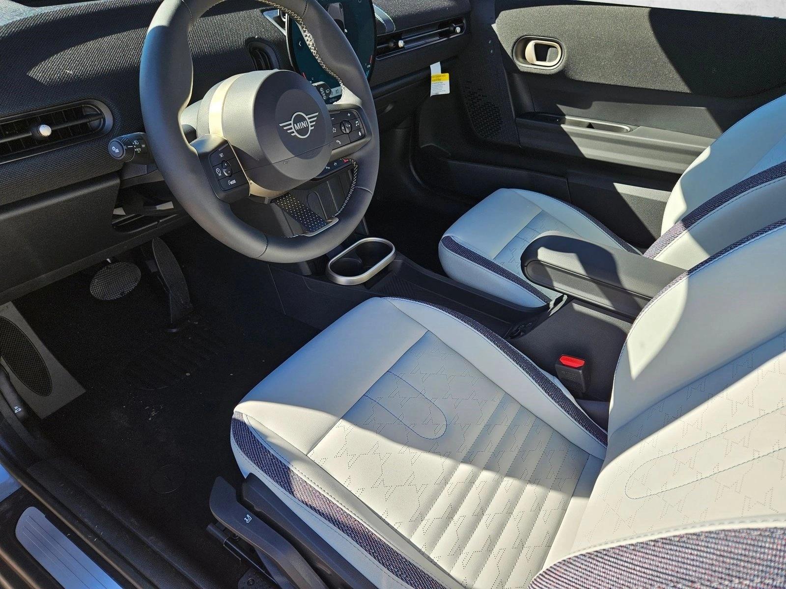 2026 MINI Hardtop 2 Door - Photo 9