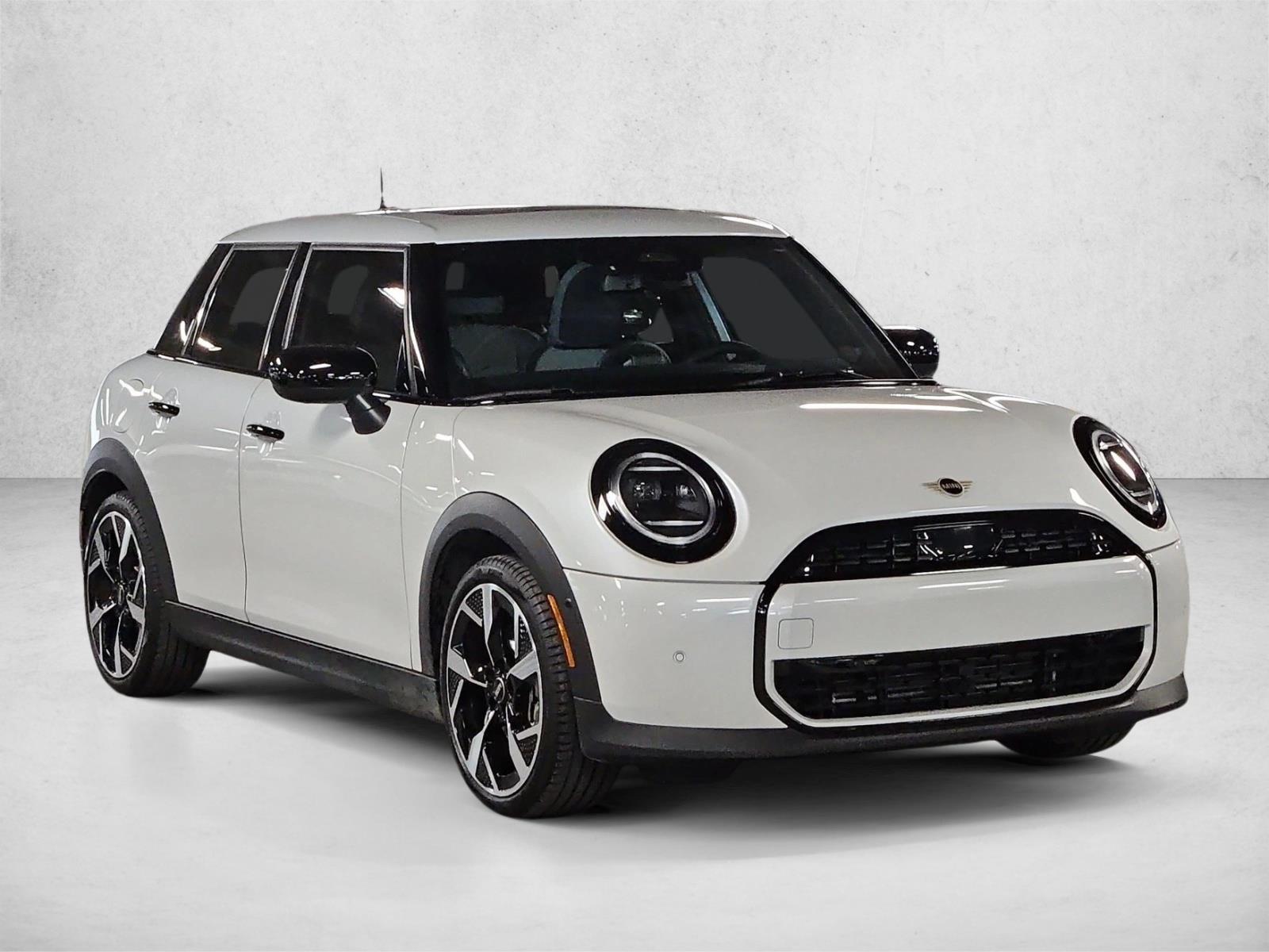 2026 MINI Hardtop 4 Door - Photo 3