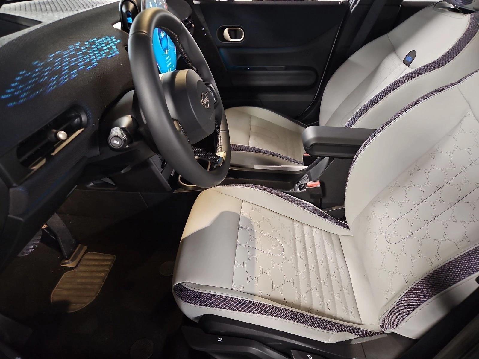 2026 MINI Hardtop 4 Door - Photo 15