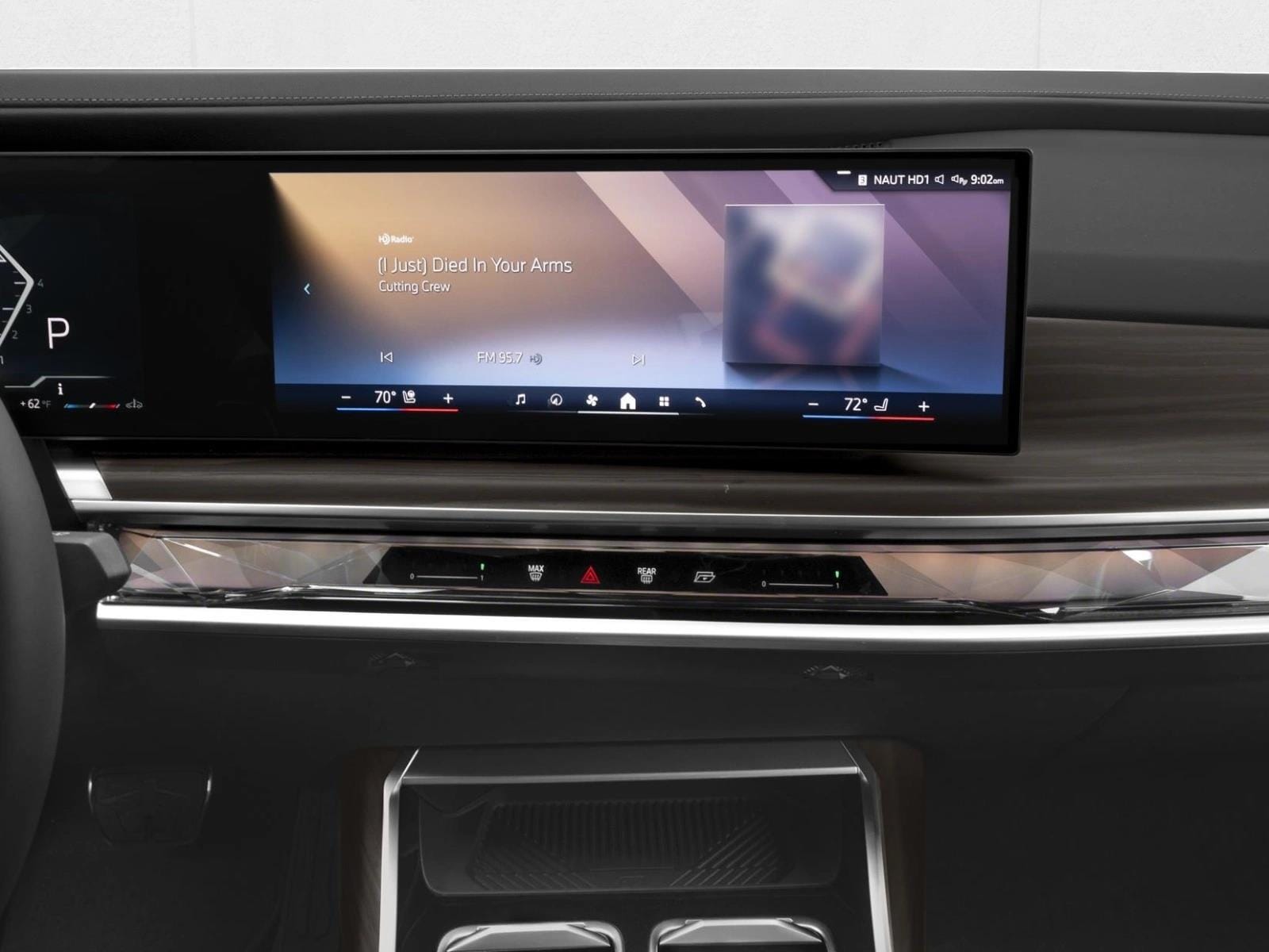 2026 BMW 7 Series 760i - Photo 7