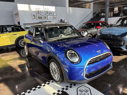 2026 MINI Cooper S Signature Plus Hatchback