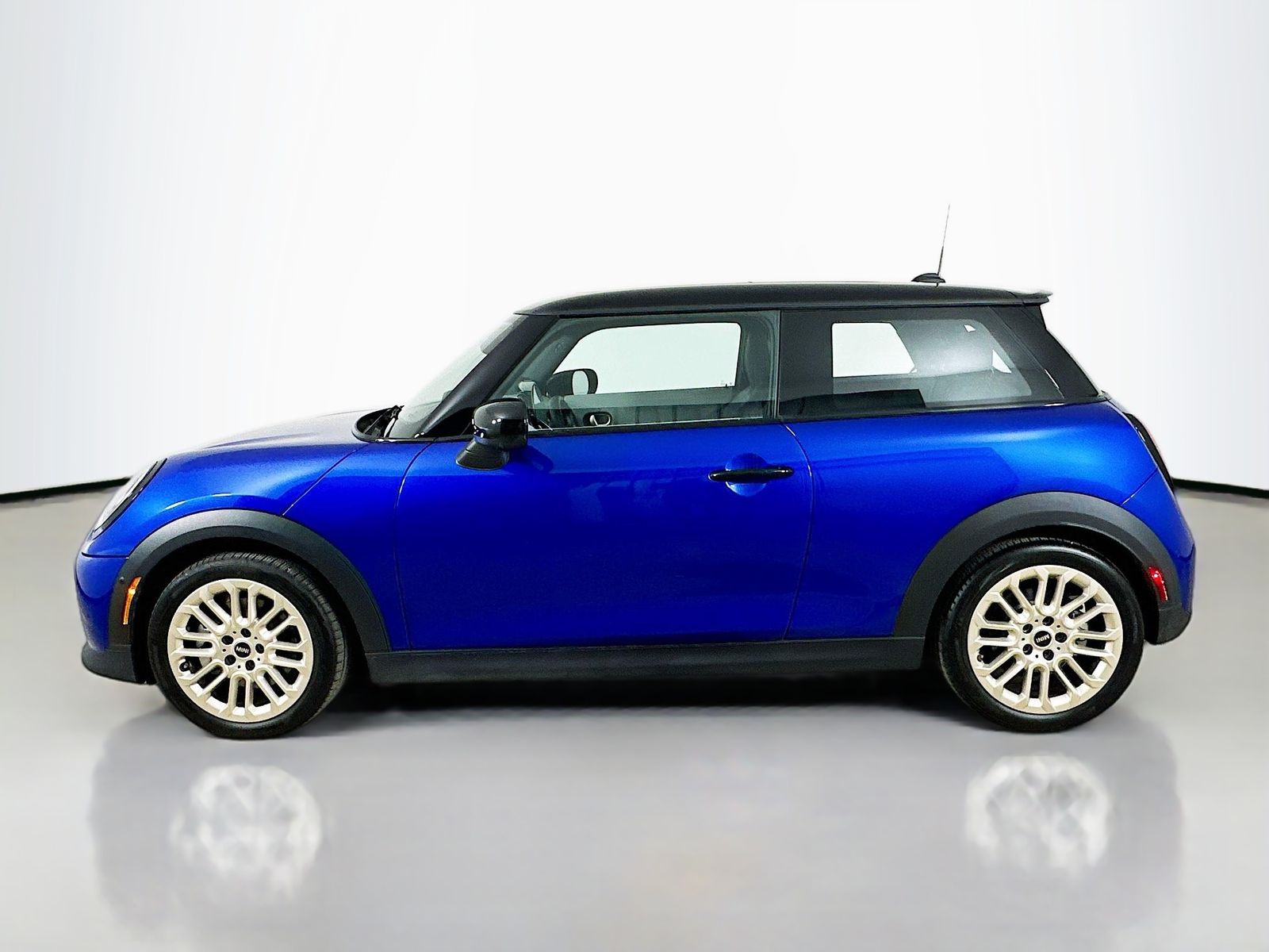 2026 MINI Hardtop 2 Door S - Photo 8