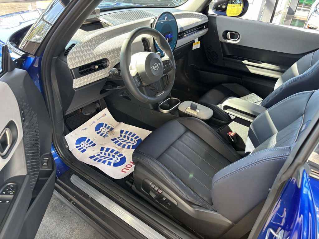 2026 MINI Hardtop 2 Door S - Photo 23