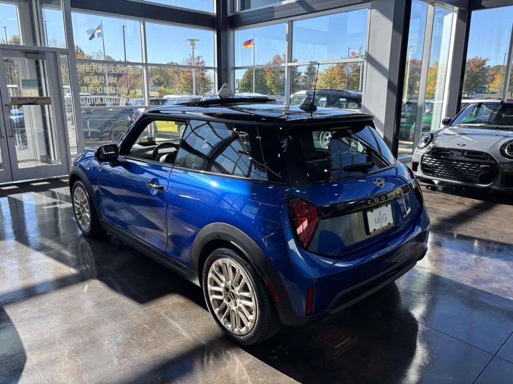 2026 MINI Hardtop 2 Door S - Photo 4
