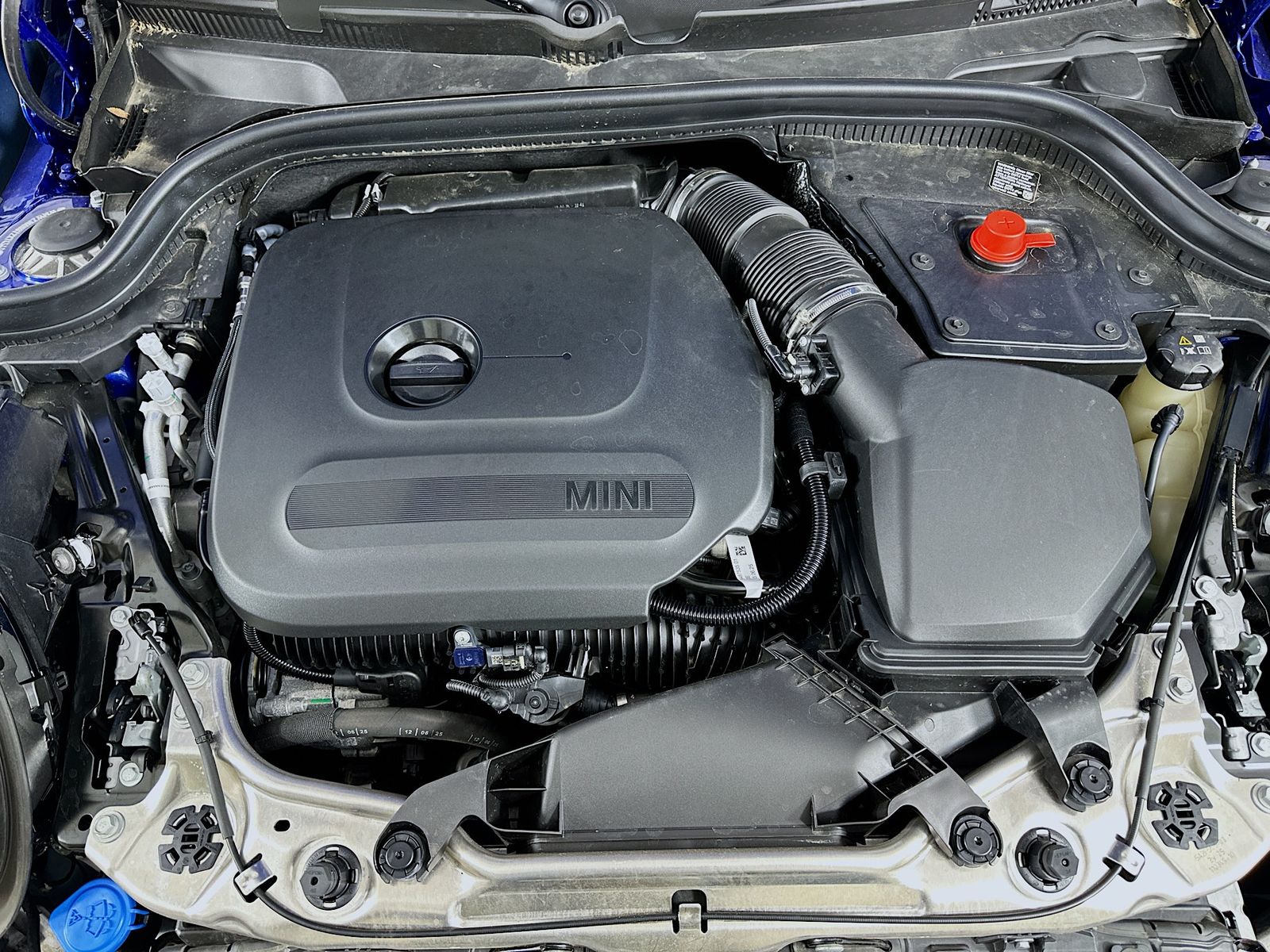 2026 MINI Hardtop 2 Door S - Photo 13
