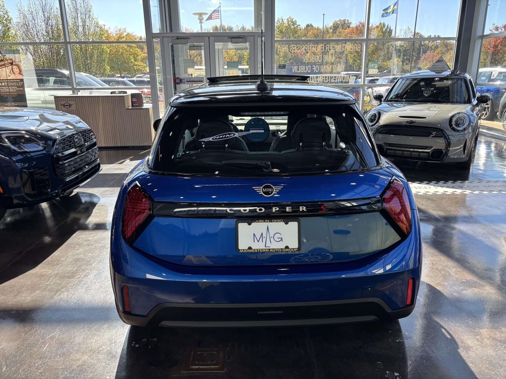 2026 MINI Hardtop 2 Door S - Photo 5