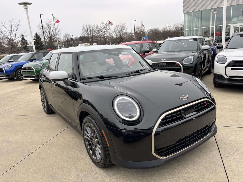 2026 MINI Hardtop 4 Door
