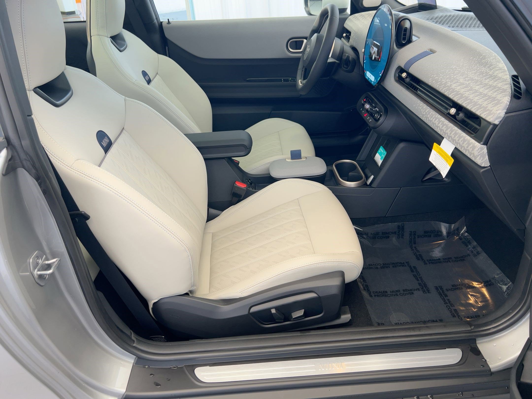 2026 MINI Hardtop 2 Door - Photo 25