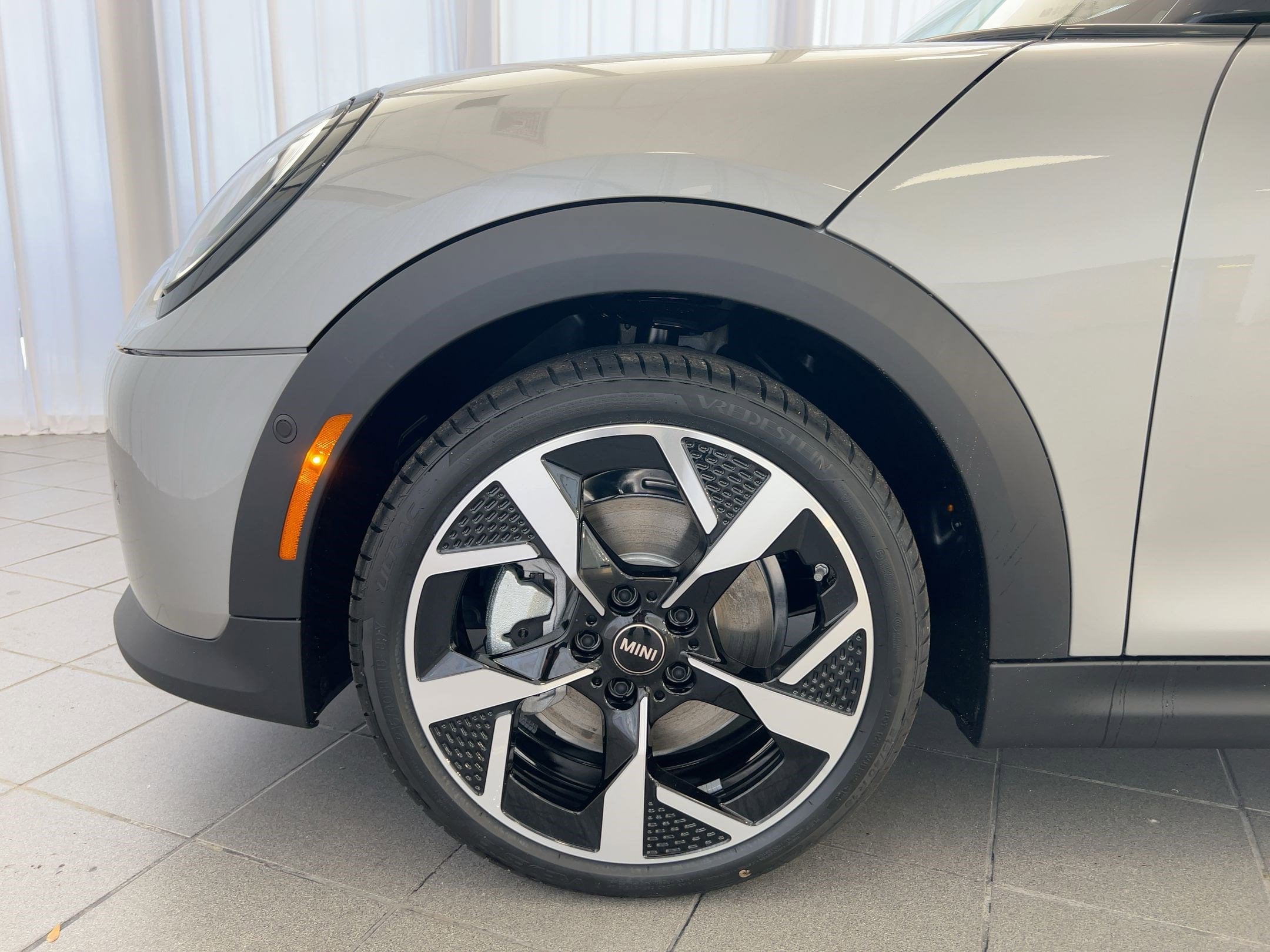 2026 MINI Hardtop 2 Door - Photo 12